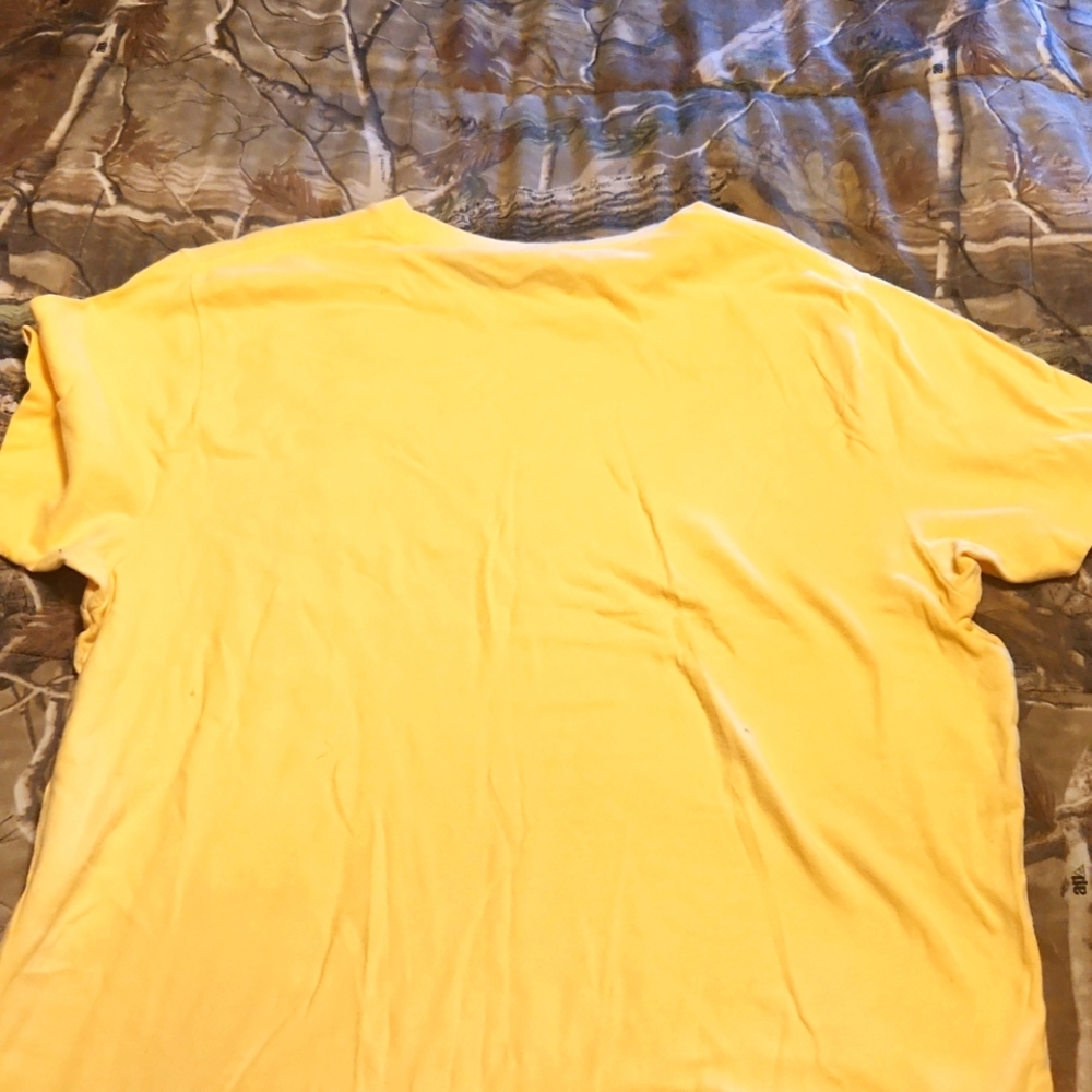 Hollister Yellow Short Sleeve Tee with White Vertical Logo - Picture 3 of 3